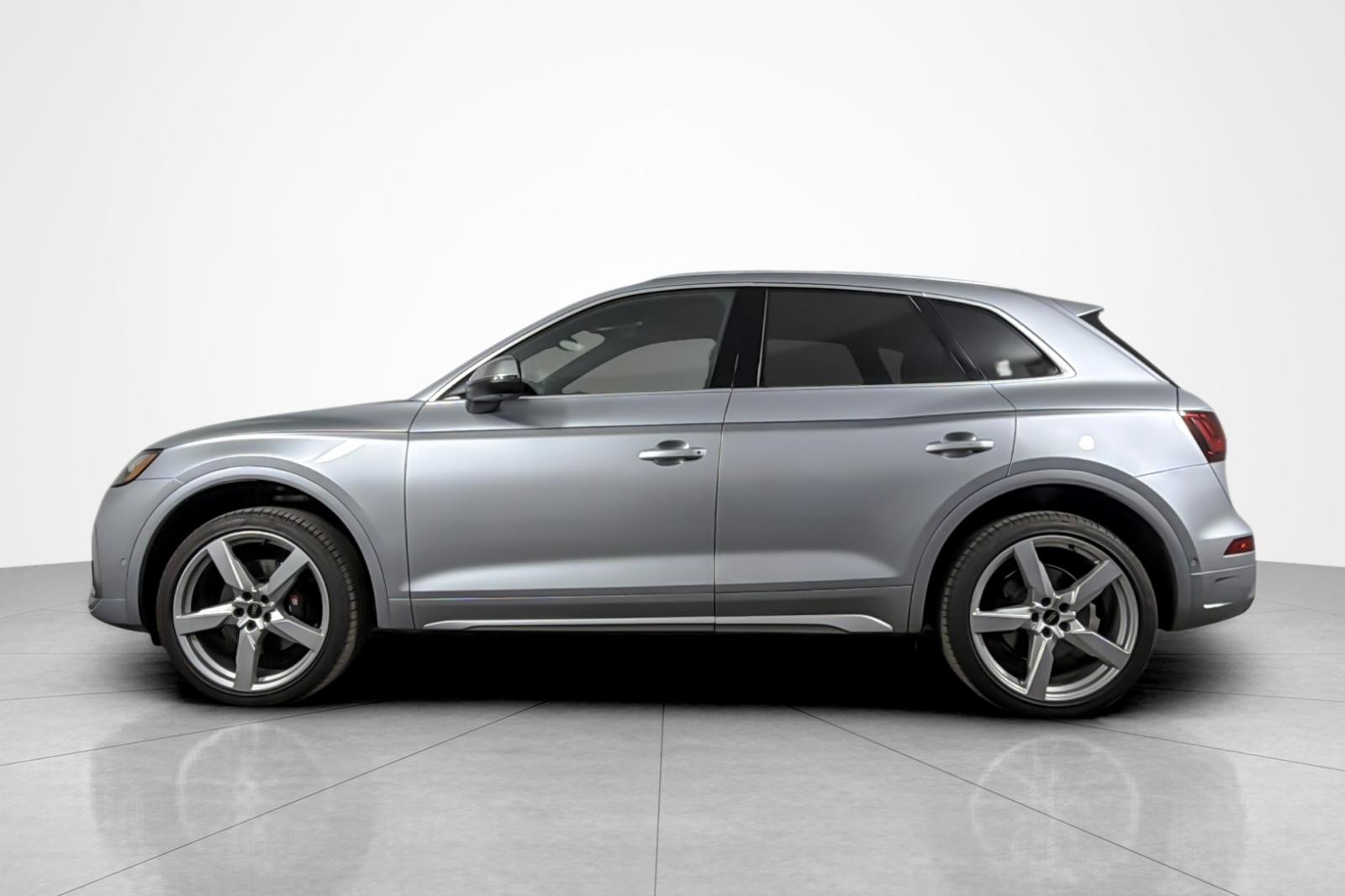 Used 2023 Florett Silver Metallic Audi Prestige 3.0 TFSI quattro image 2