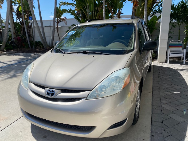 2006 Toyota Sienna VAN LE LOW MILES 78,653 in , 