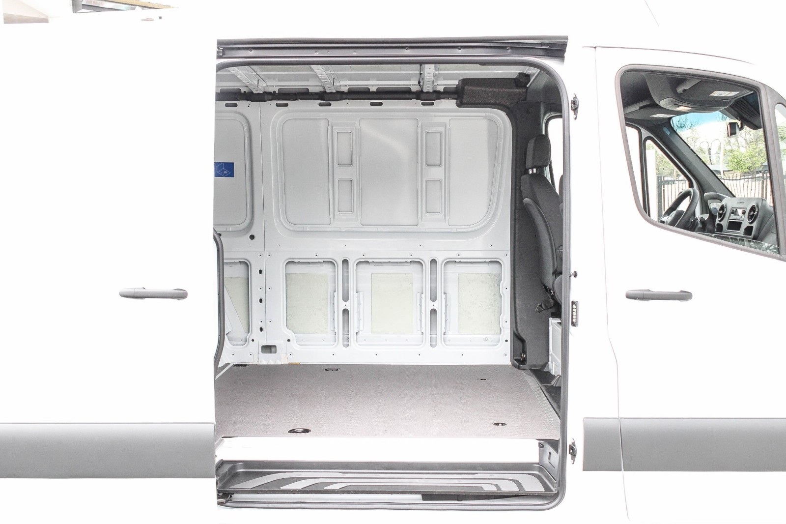 Sprinter Cargo Van 2500 w/144-Inch Wheelbase