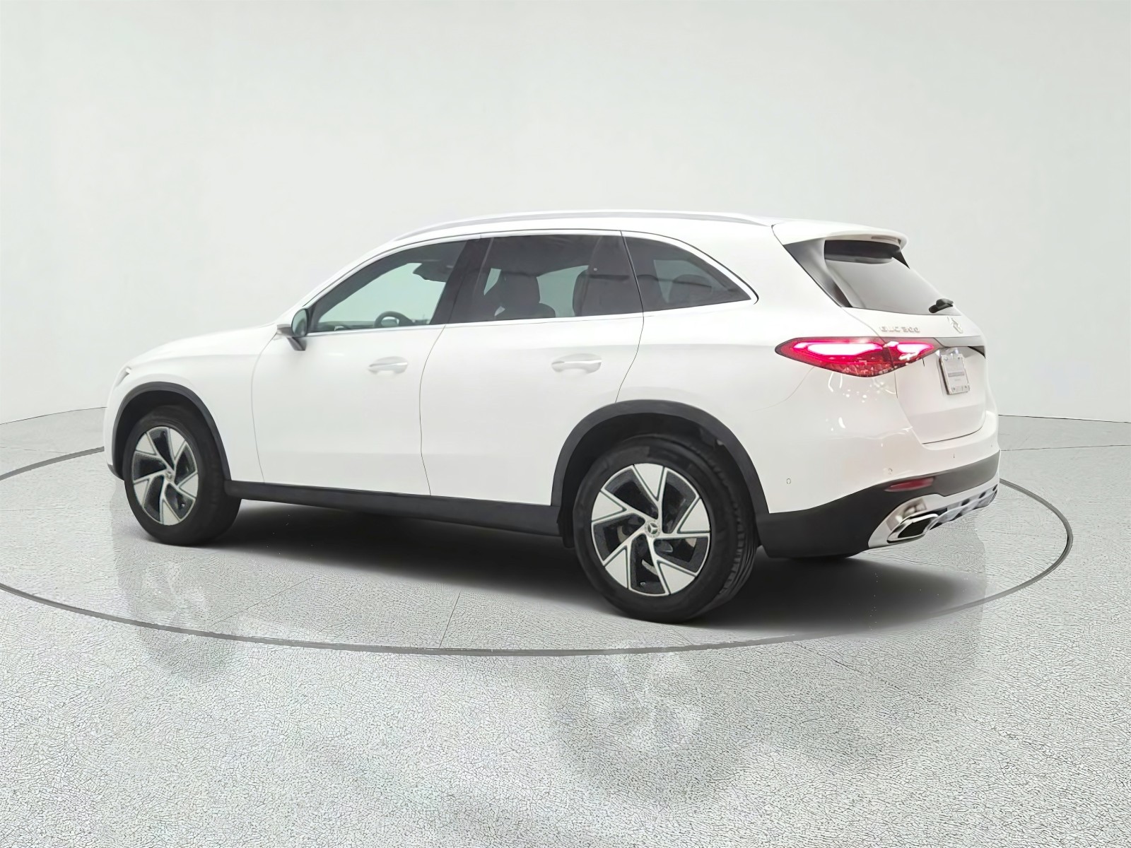 Certified Used 2024 Polar White Mercedes-Benz GLC 300 4MATIC® SUV image 7