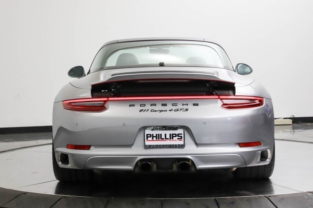 2019 Porsche 911 4 GTS 4