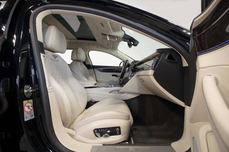 2023 Bentley Flying Spur Flying Spur Azure ($285,310 MSRP!!) *BIG OPTION LIST* *WARRANTY* in , 