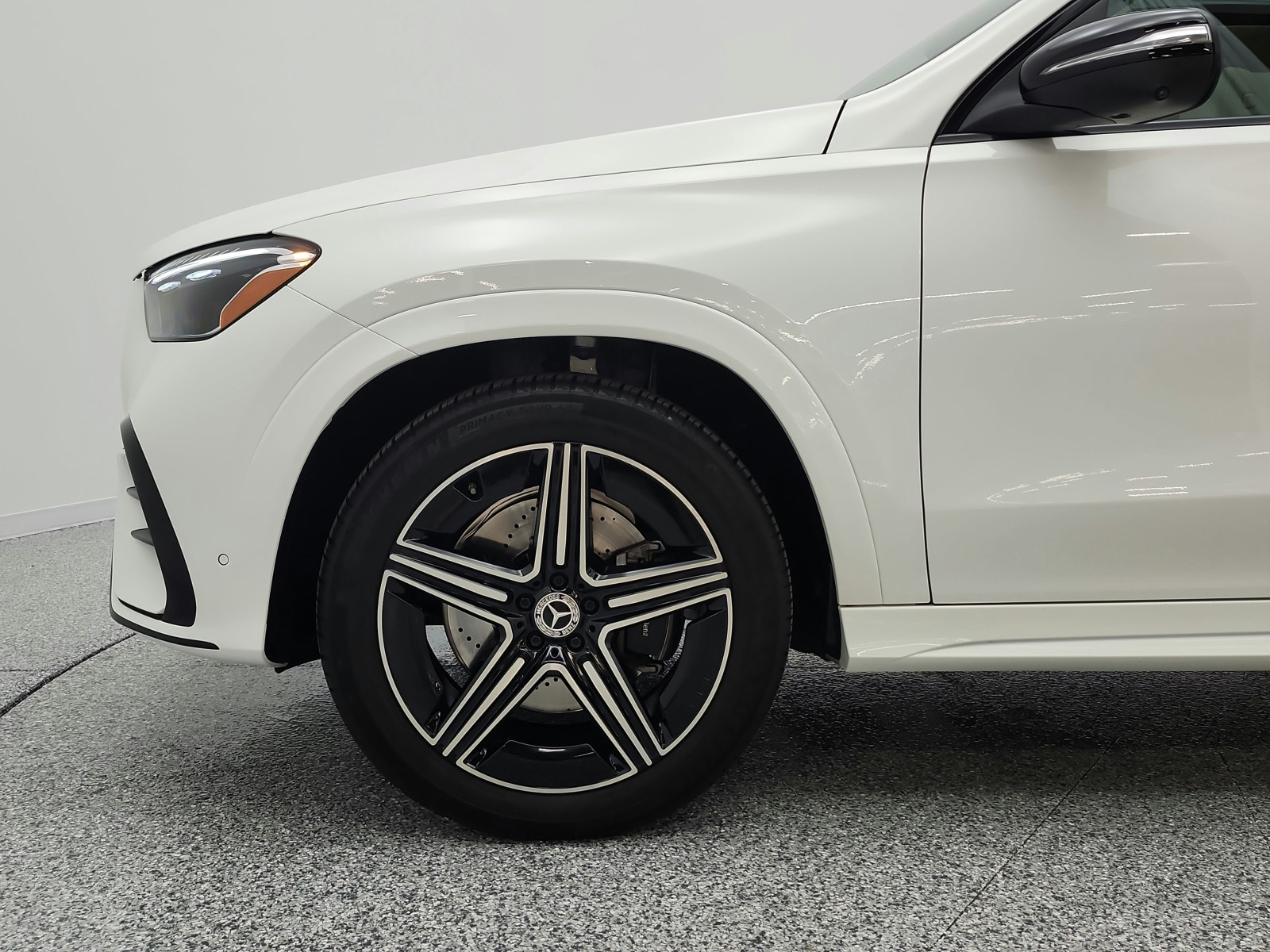 Used 2025 Polar White Mercedes-Benz GLE 350 SUV image 28