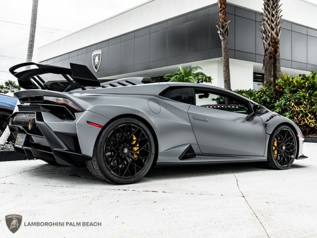 2024 Lamborghini Huracan STO  in , 