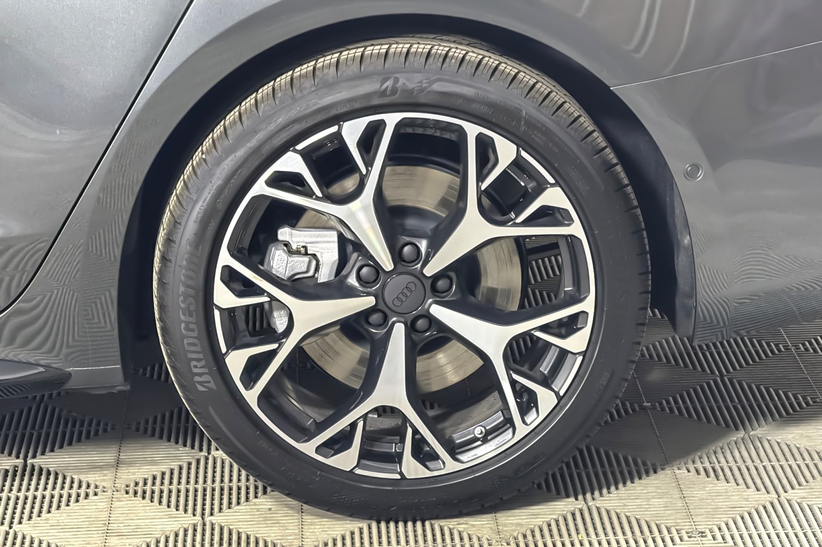 New 2026 Daytona Gray Pearl Effect Audi Premium Plus quattro image 22