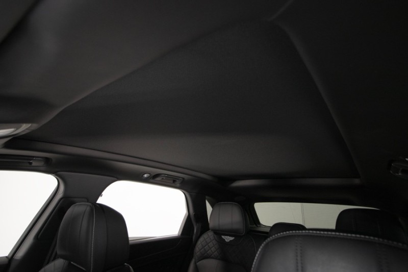 2017 Bentley Bentayga Bentayga W12 ($258,115 MSRP) *ONLY 14,000 MILES* *1-OWNER* in , 