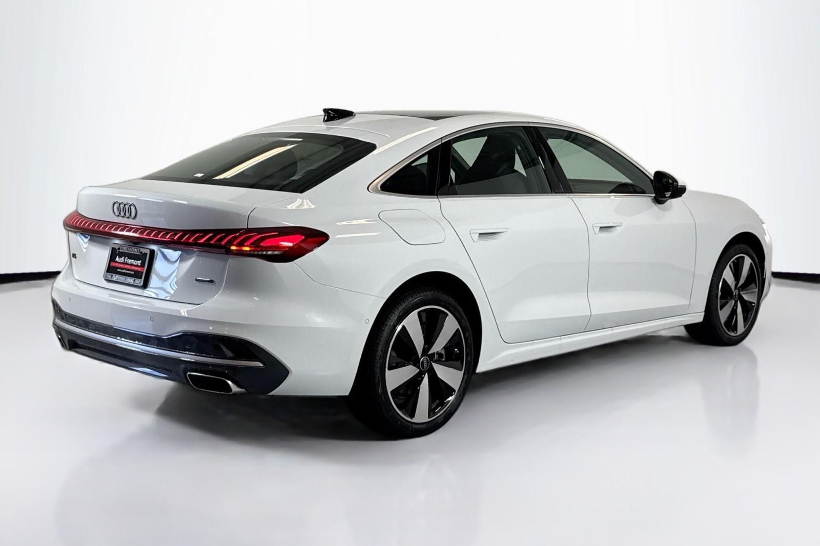 New 2025 Glacier White Metallic Audi Premium Plus 2.0 TFSI quattro image 5