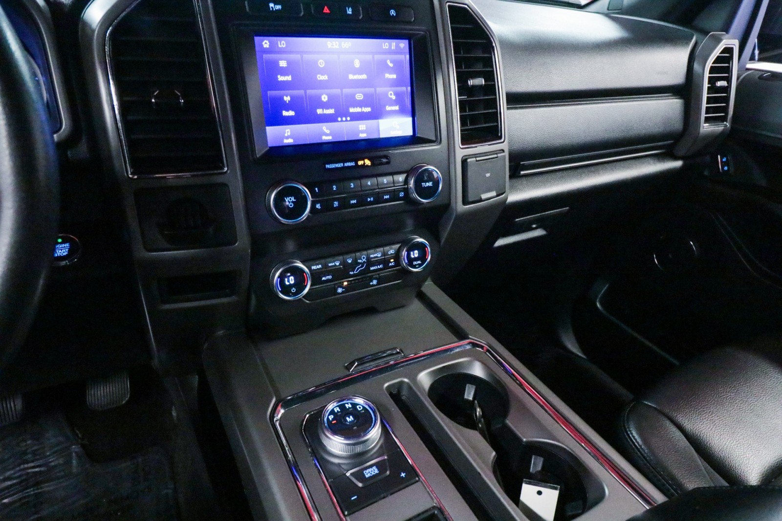 Used Car 2020 Ford Expedition  Xlt For Sale Under $30,000 In Austin, Texas