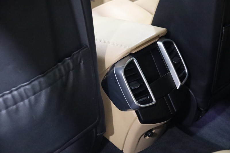 2016 Porsche Cayenne S E-Hybrid 4dr Suv in ,