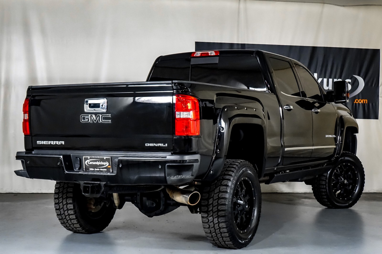 2015 GMC Sierra 2500HD Denali 8