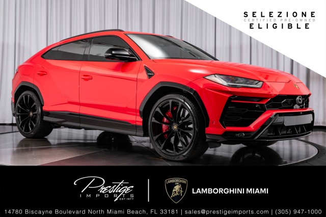 /2022 Lamborghini Urus