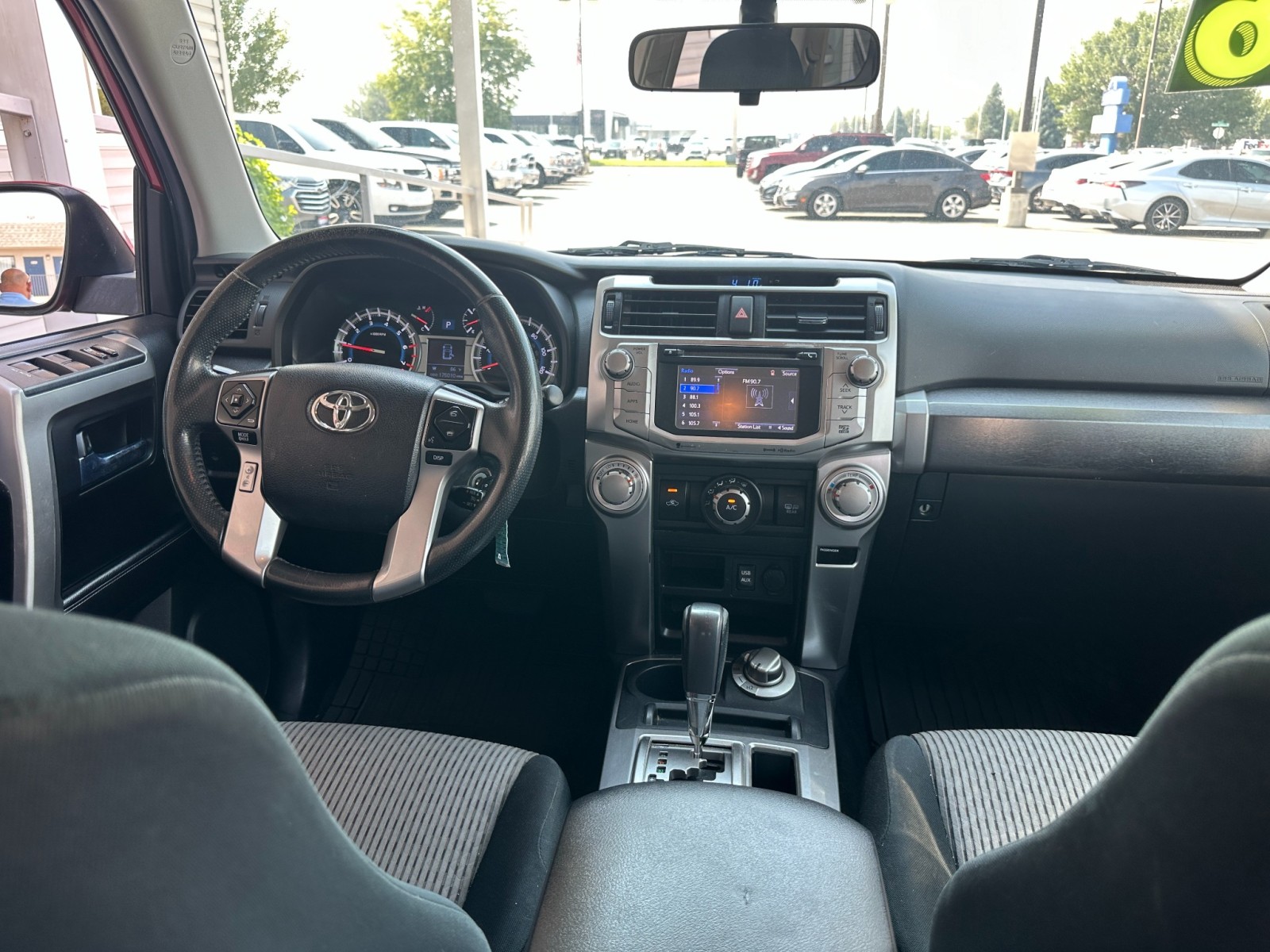 2016 Toyota 4Runner SR5 28