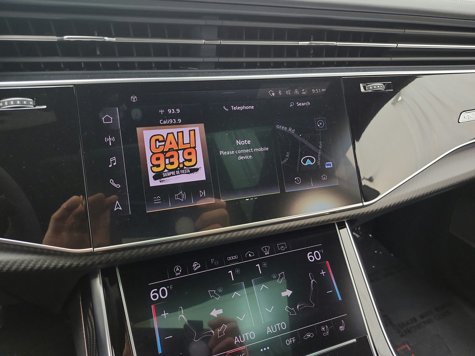 Used 2024 Glacier White Metallic Audi 4.0 TFSI quattro image 10