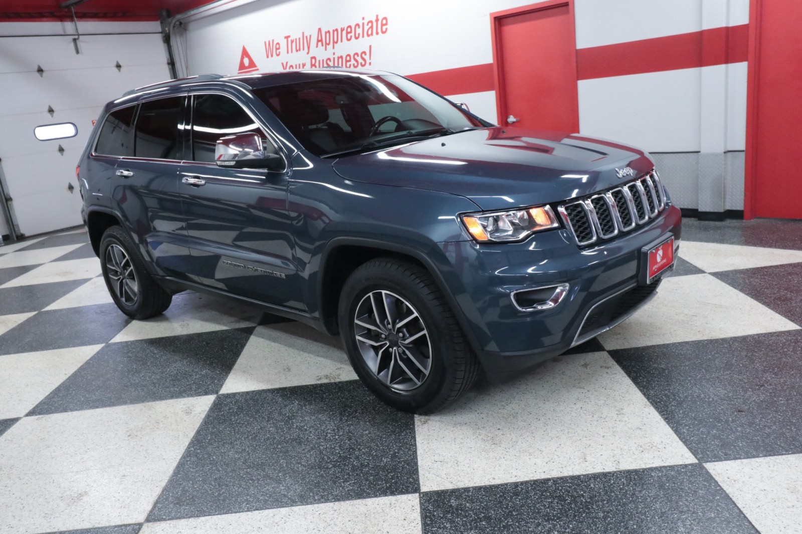 Used Car 2021 Jeep Grand Cherokee  Limited For Sale Under $25,000 In Austin, Texas