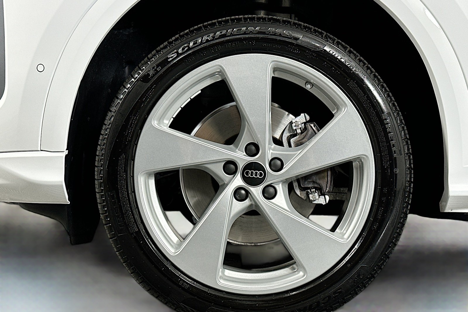 Used 2025 Arkona White Audi Premium Plus image 11