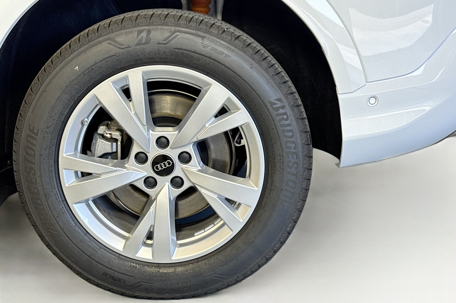 New 2025 Arkona White Audi Premium 2.0 TFSI quattro image 27