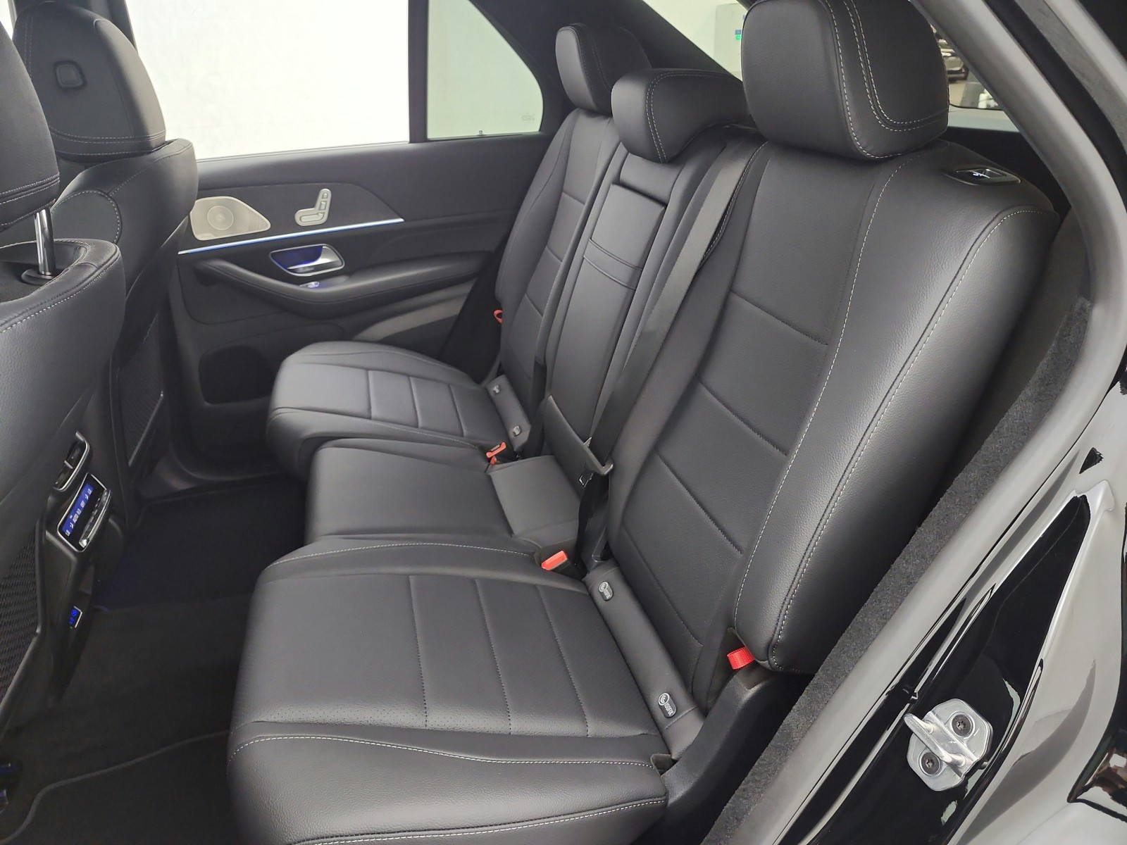 New 2026 Black Mercedes-Benz GLE 350 image 10