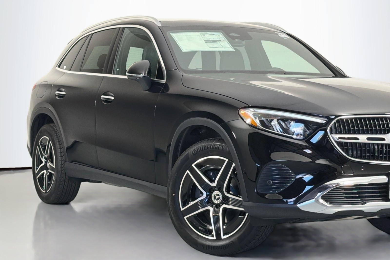 New 2026 Black Mercedes-Benz GLC 300 SUV image 9