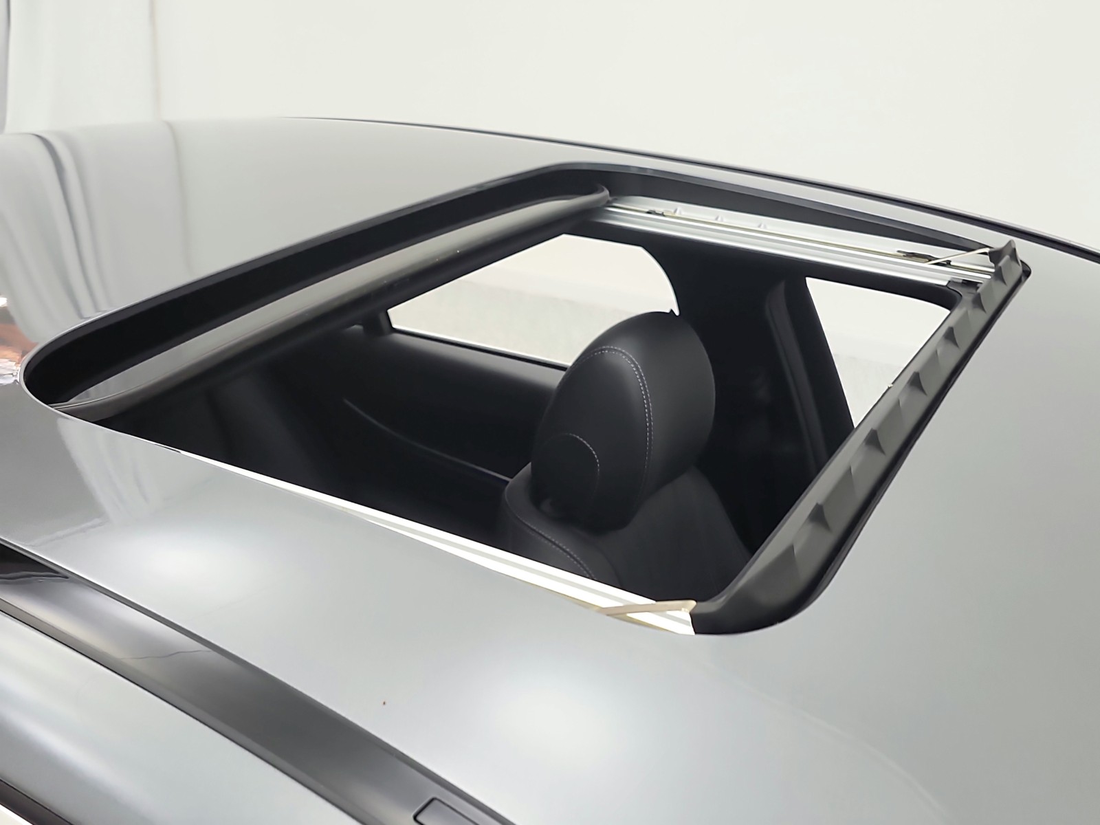 Used 2022 Selenite Grey Metallic Mercedes-Benz E 450 4MATIC® Sedan image 28