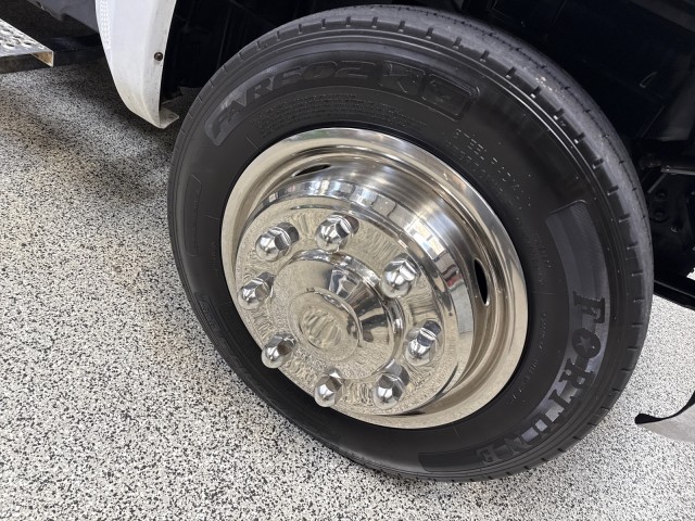 2020 Chevrolet Silverado MD 5500 Duramax RWD Utility/ Service Bed in , 