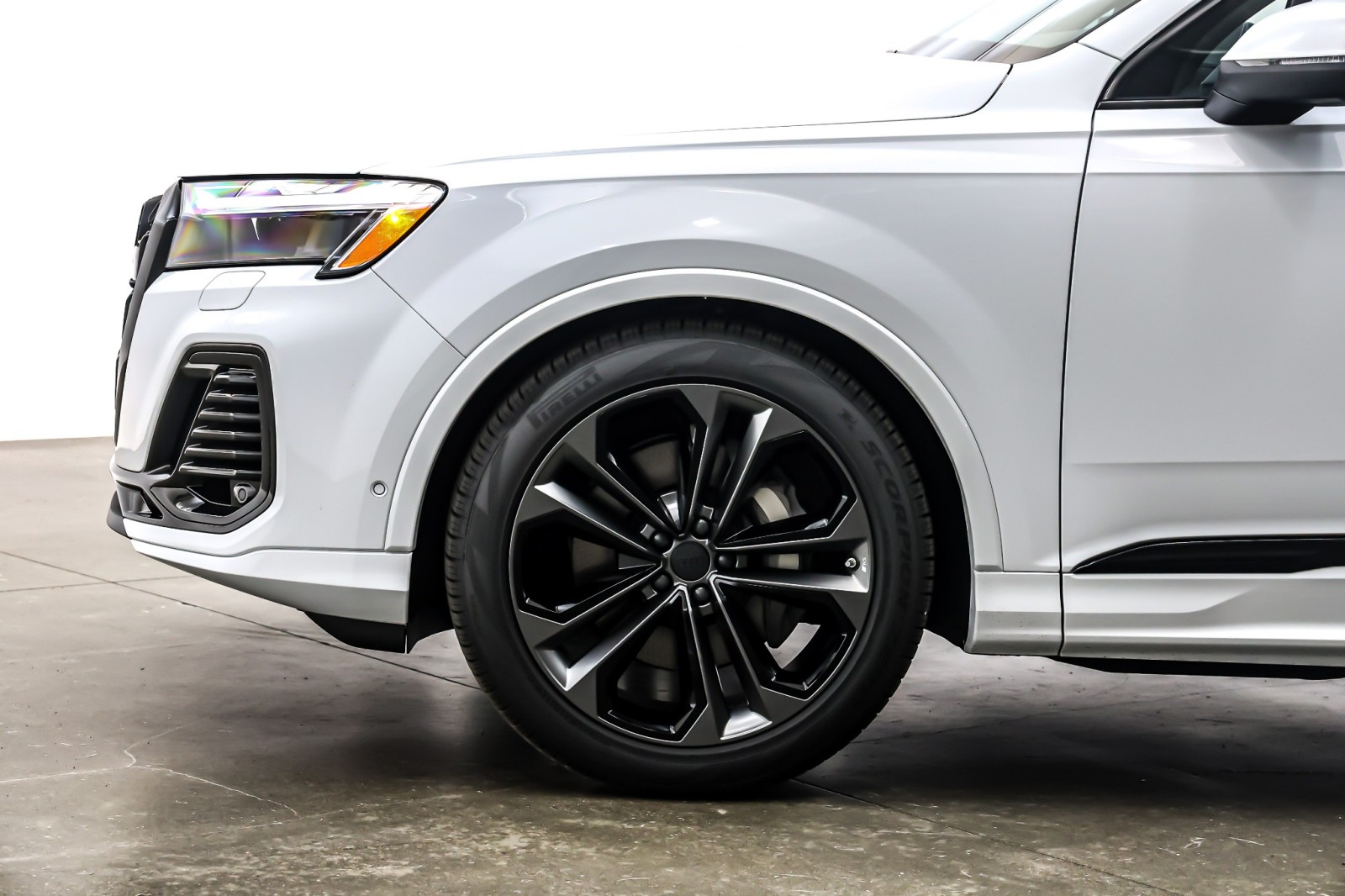 New 2026 Glacier White Metallic Audi Premium Plus 55 quattro image 10