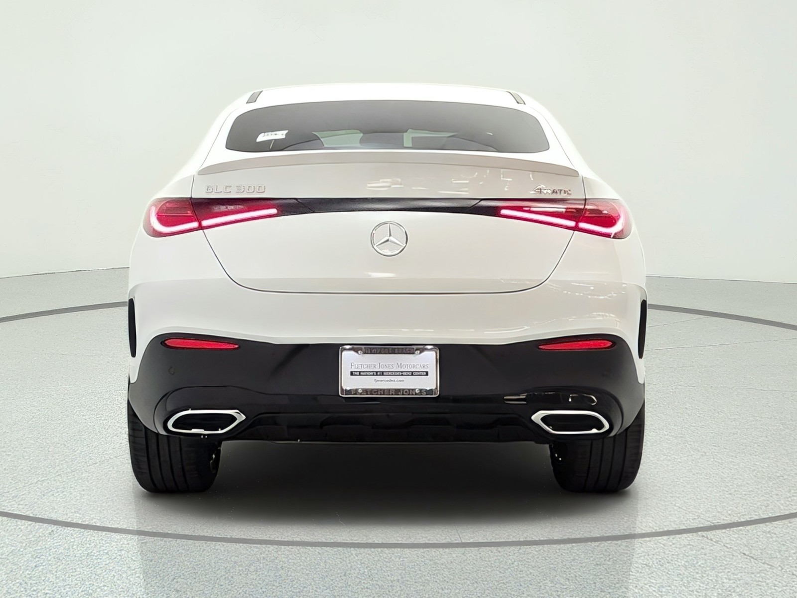 New 2026 MANUFAKTUR Moonlight White Metallic Mercedes-Benz GLC 300 4MATIC® Coupe image 6