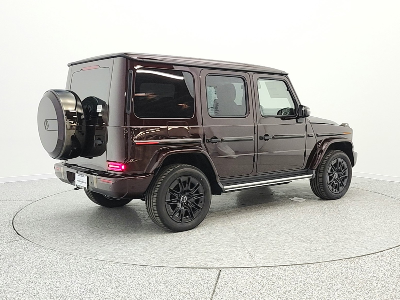 New 2026 Rubellite Red Metallic Mercedes-Benz G 580e image 5