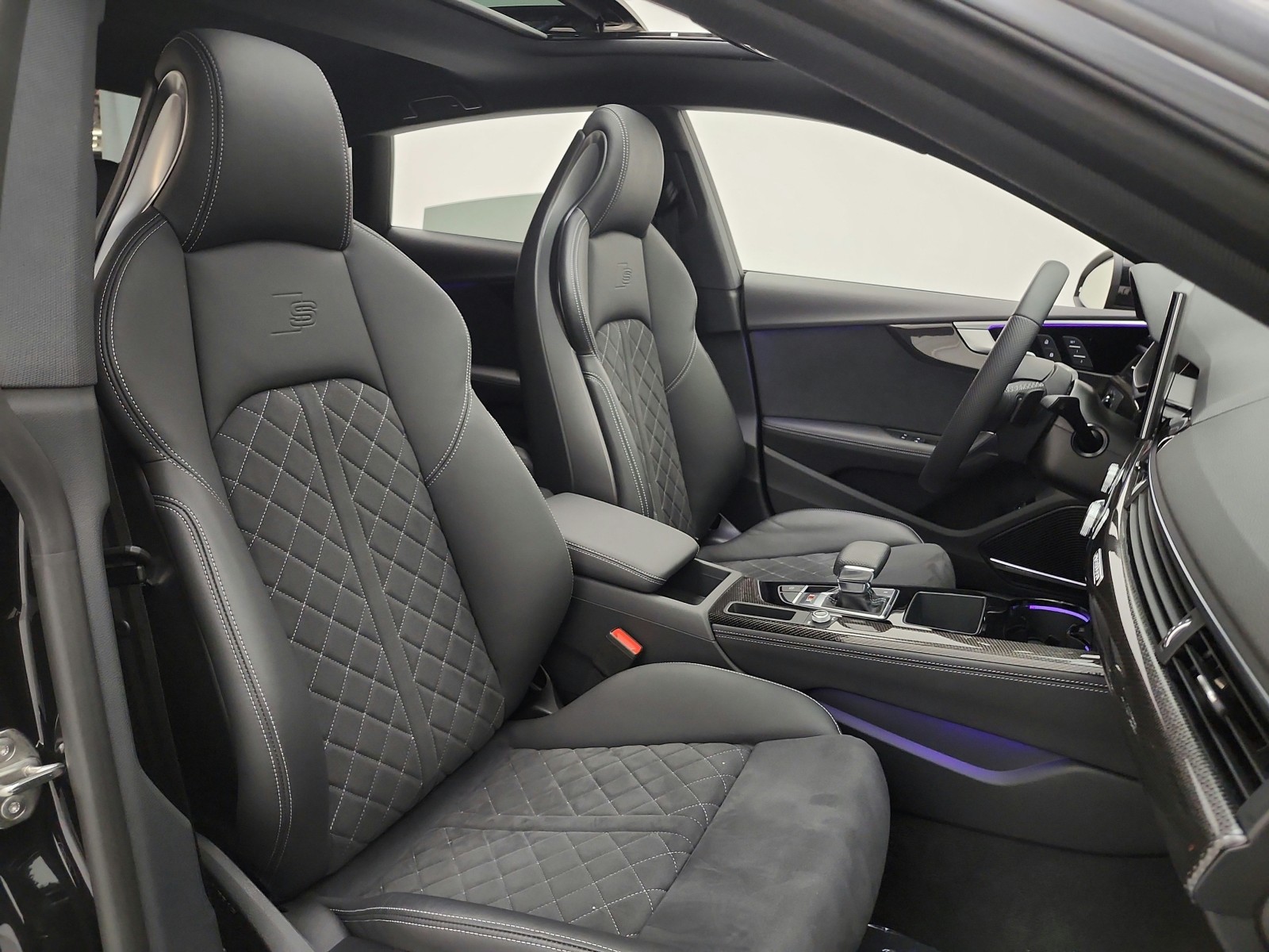 Used 2025 Mythos Black Metallic Audi Premium Plus 3.0 TFSI quattro image 19