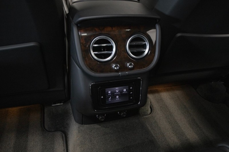 2017 Bentley Bentayga Bentayga W12 ($258,115 MSRP) *ONLY 14,000 MILES* *1-OWNER* in , 