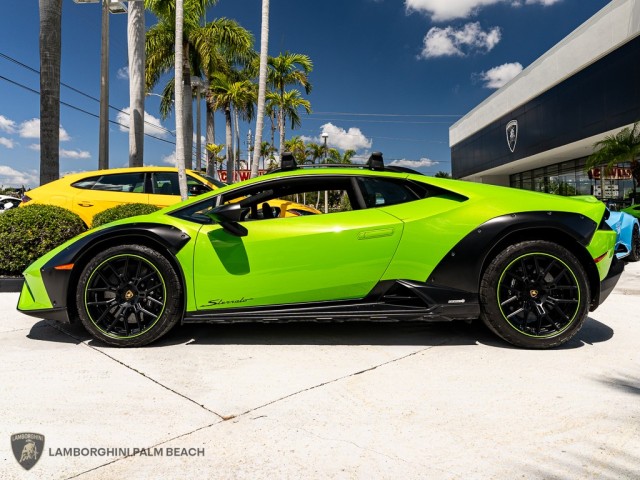 2023 Lamborghini Huracan Sterrato  in , 