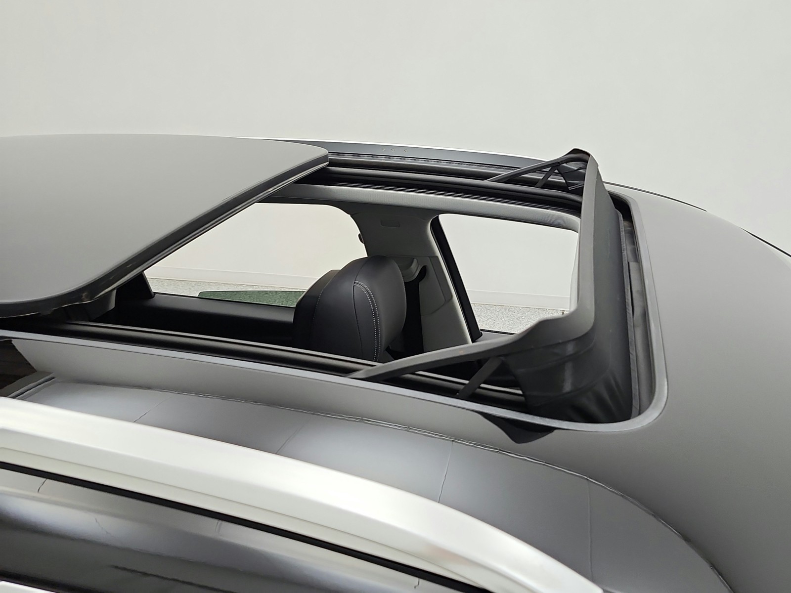 Used 2023 Brilliant Black Audi Premium Plus image 19