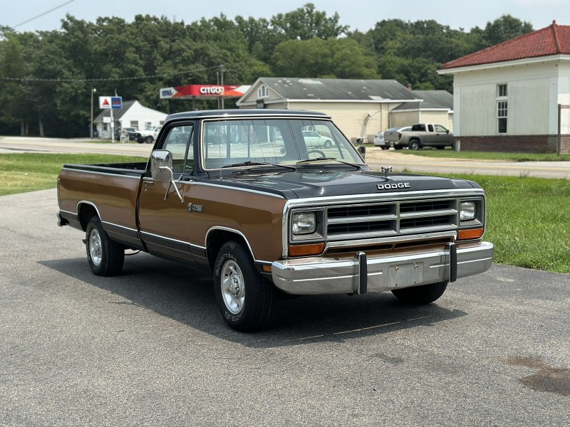 1986 Dodge D150  Pickup  in , 