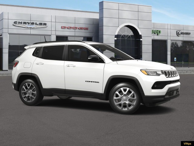 2024 Jeep Compass Latitude Lux 10