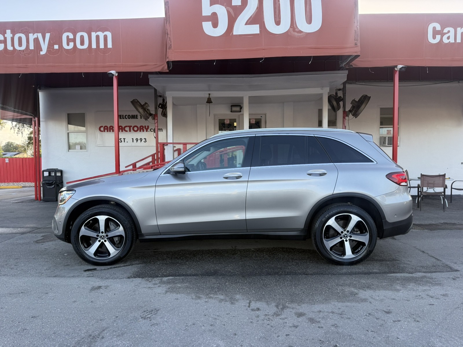 2021 Mercedes-Benz GLC-Class - $18,277