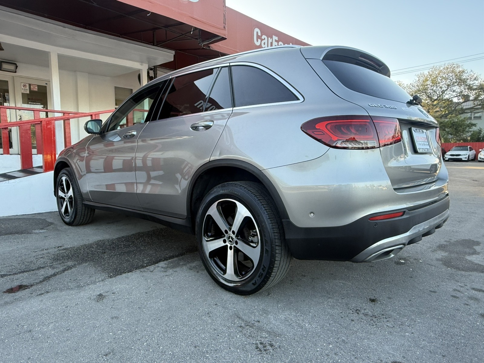 2021 Mercedes-Benz GLC-Class - $18,277