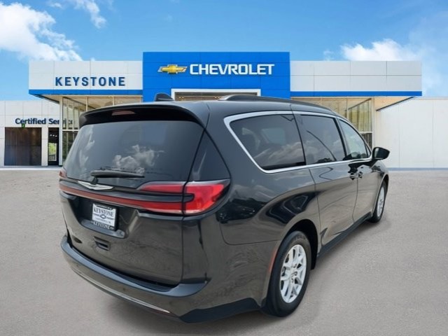 2022 Chrysler Pacifica Touring L 3