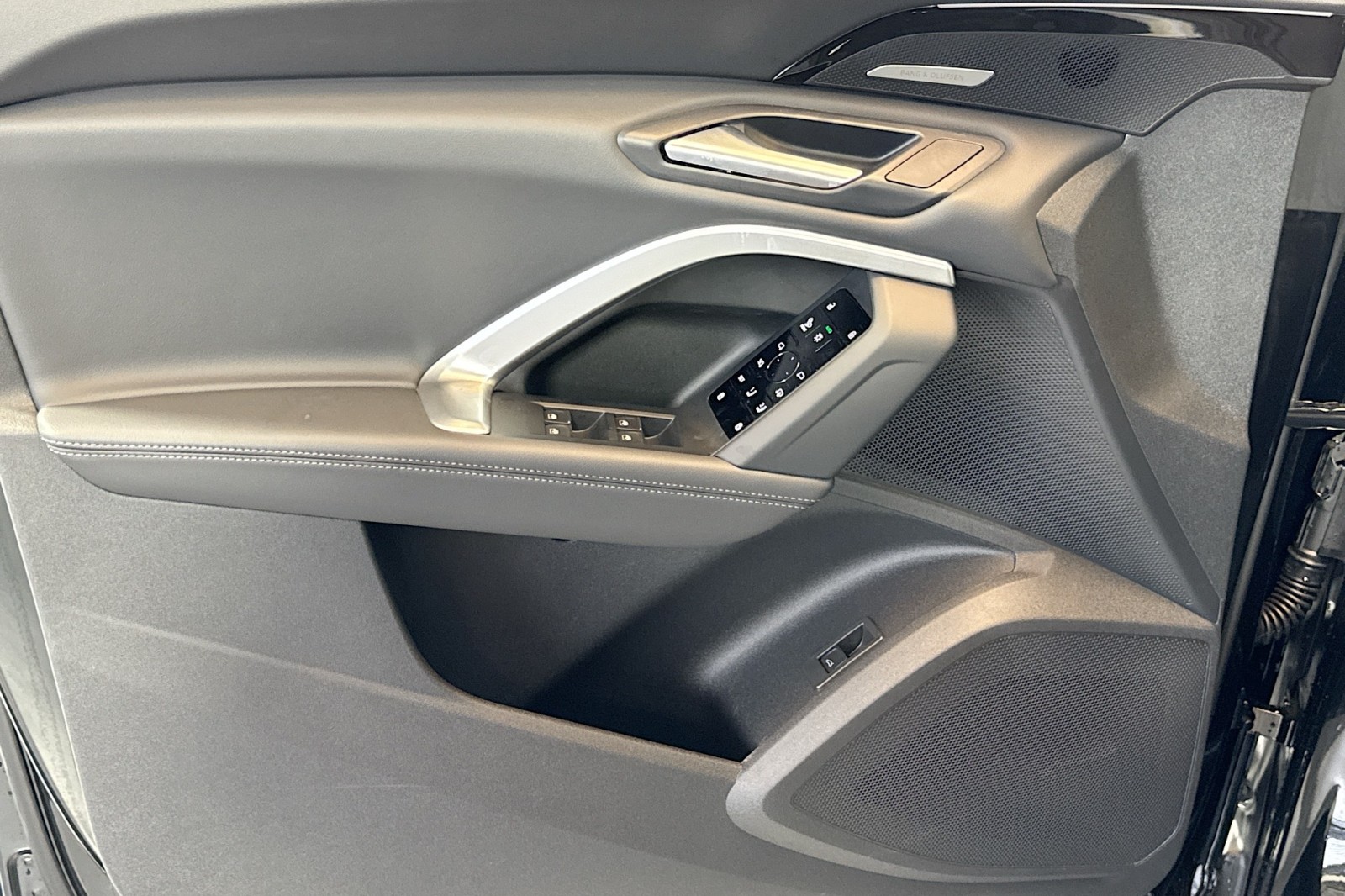 New 2025 Mythos Black Metallic Audi Premium Plus 2.0 TFSI quattro image 15