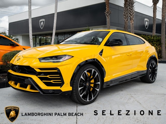 2021 Lamborghini Urus  in , 