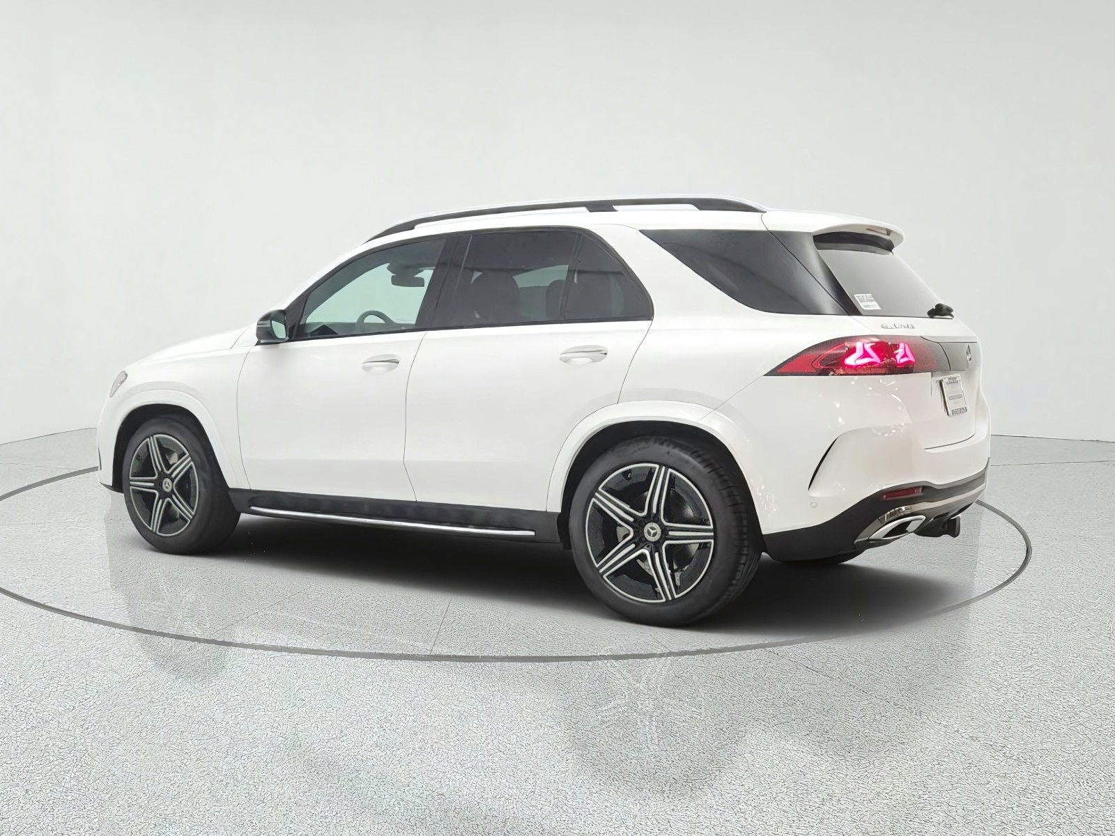 New 2027 Polar White Mercedes-Benz GLE 450 4MATIC® SUV image 7