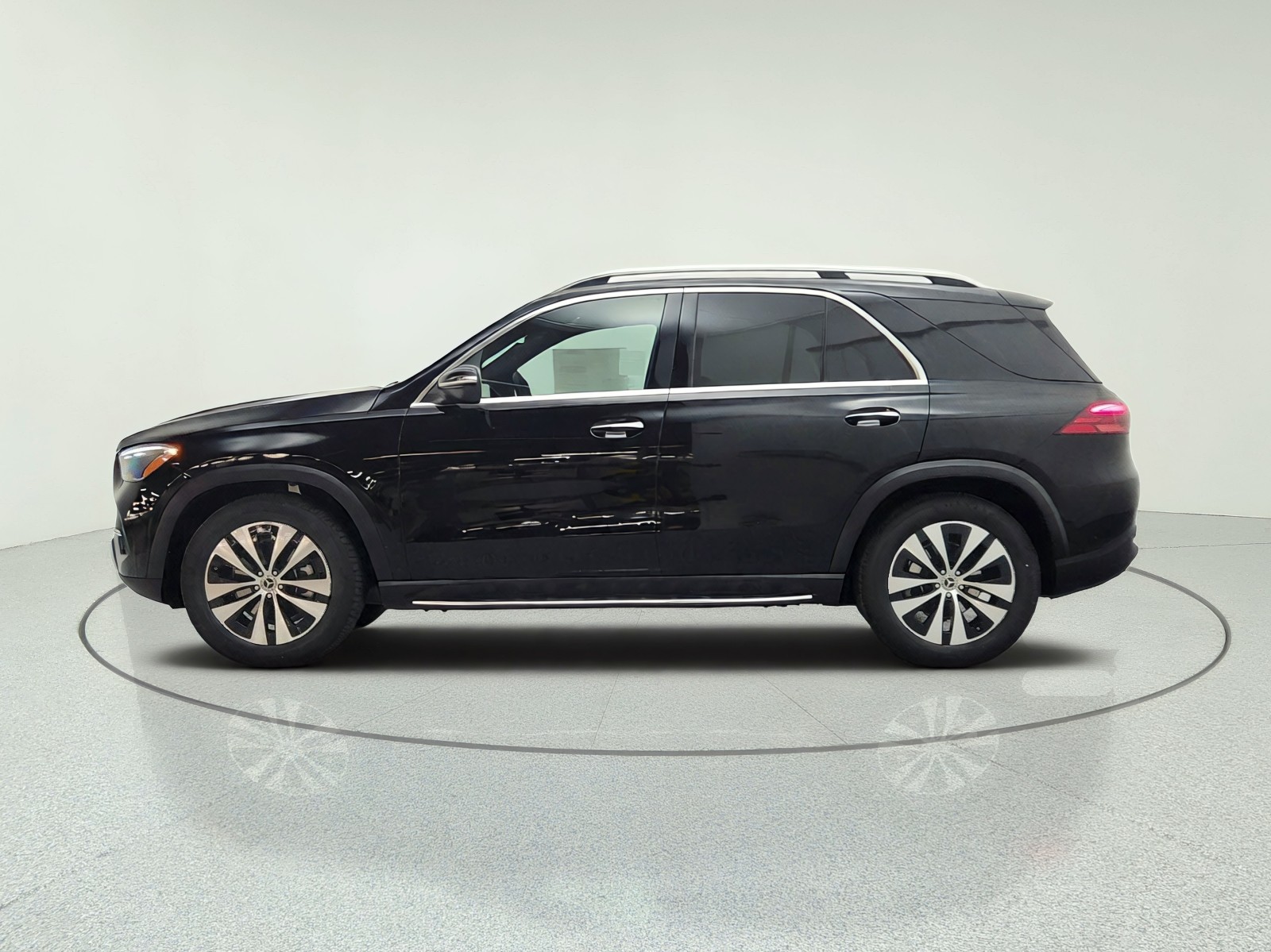 New 2026 Black Mercedes-Benz GLE 350 4MATIC® SUV image 8