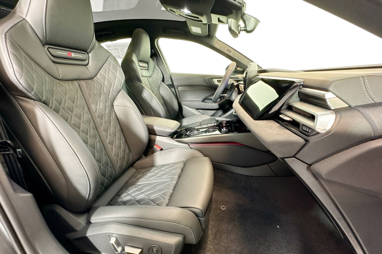 New 2025 Daytona Gray Metallic Audi Premium Plus 3.0 TFSI quattro image 24