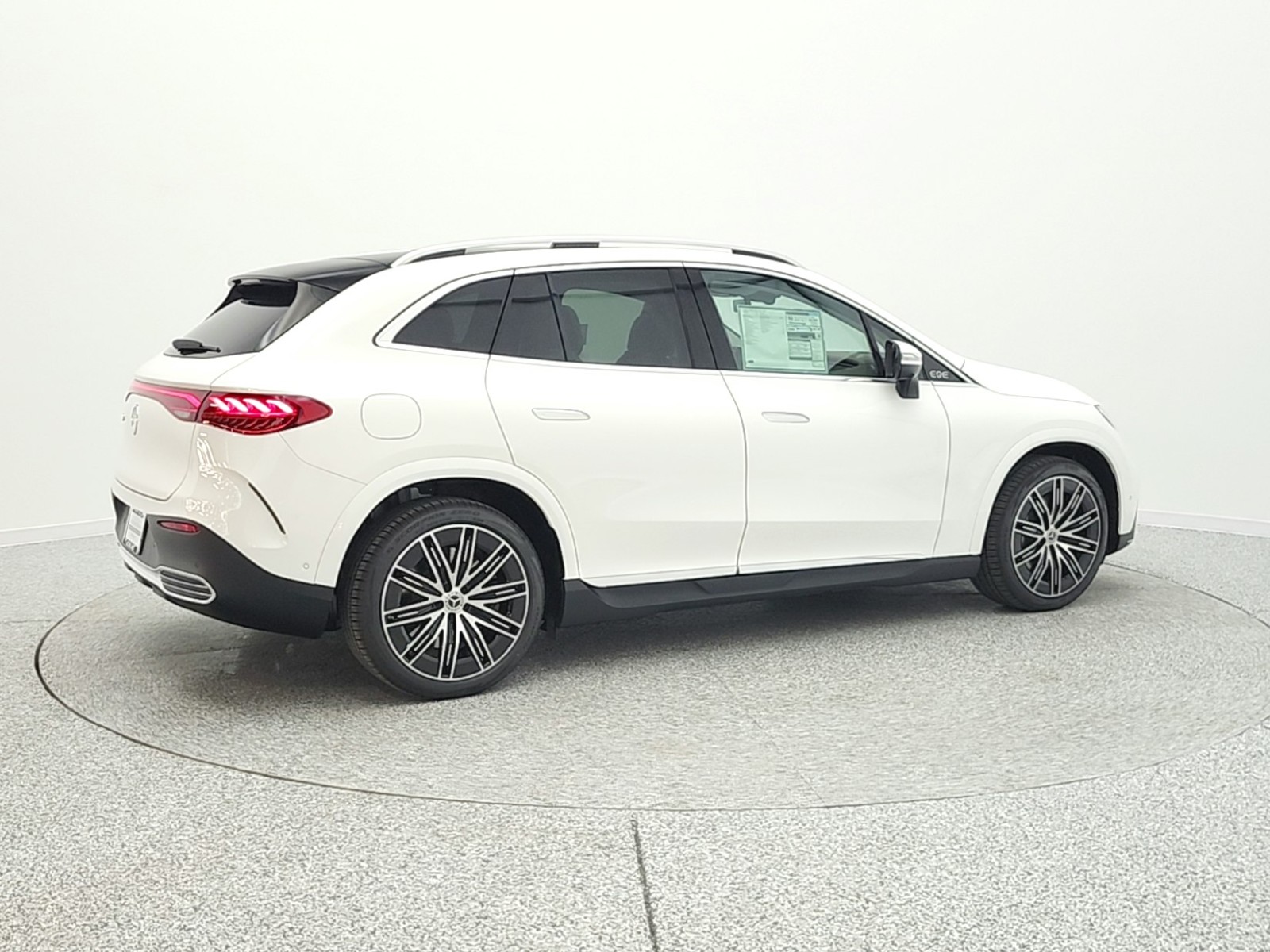 New 2026 Polar White Mercedes-Benz EQE 320+ image 5