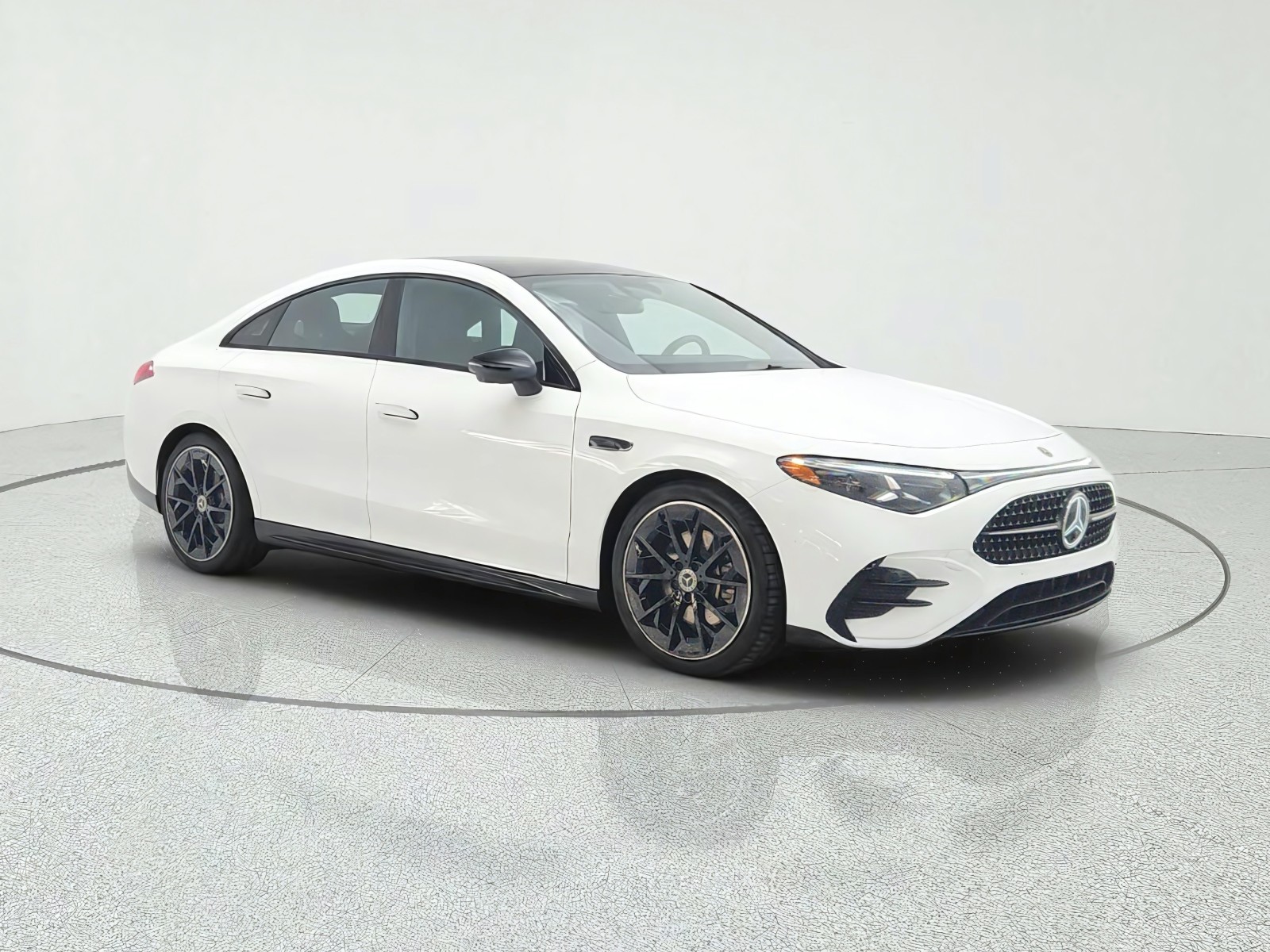 New 2027 Polar White Mercedes-Benz CLA 220 Hybrid FWD image 3