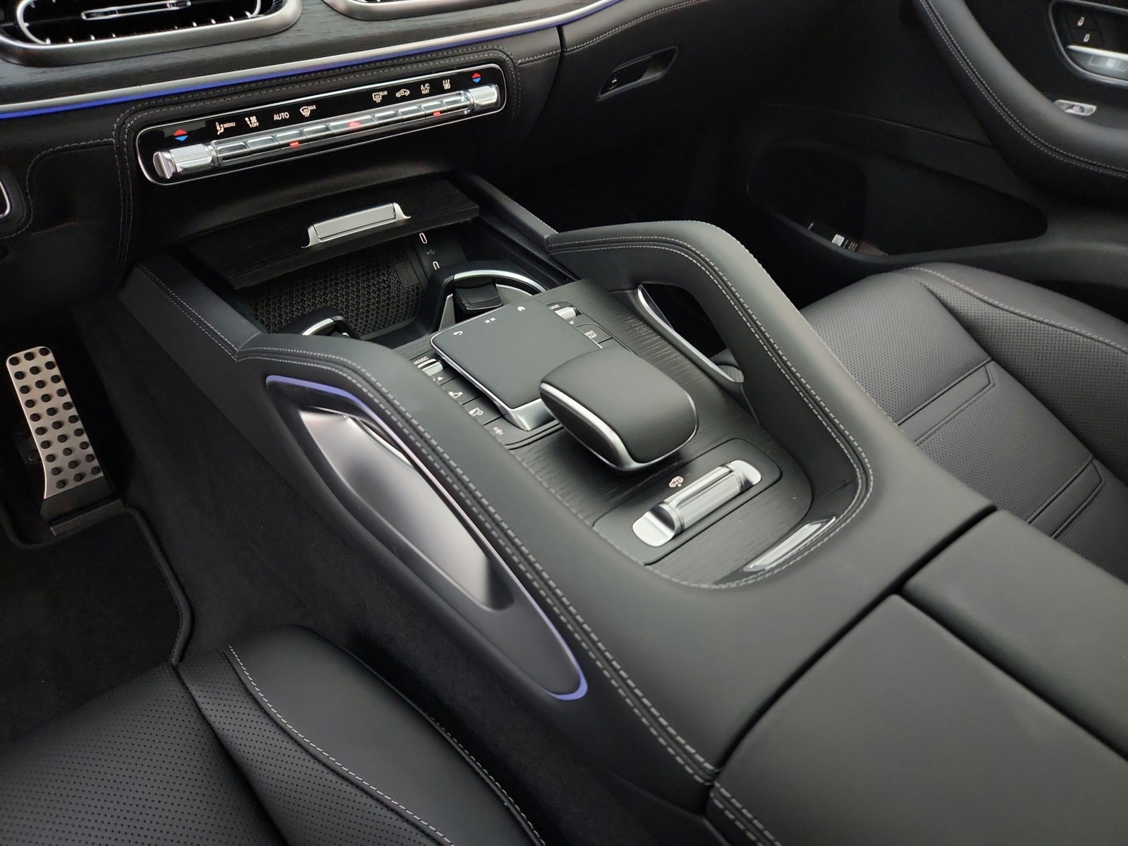 New 2027 Obsidian Black Metallic Mercedes-Benz AMG® GLE 53e 4MATIC+ SUV image 20