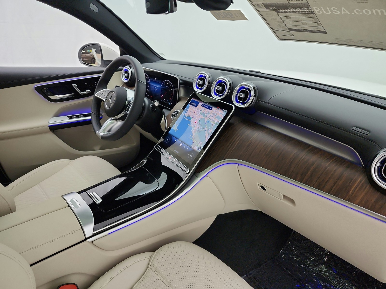 New 2026 Polar White Mercedes-Benz GLC 300 image 14