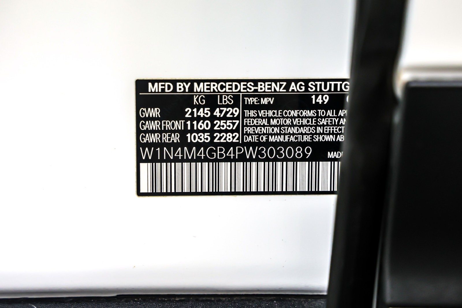 Used 2023 Polar White Mercedes-Benz GLB 250 SUV image 26