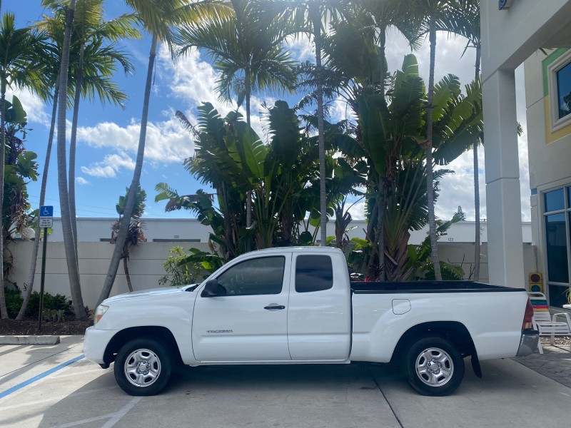 2005 Toyota Tacoma LOW MILES 58,735 X CAB in , 