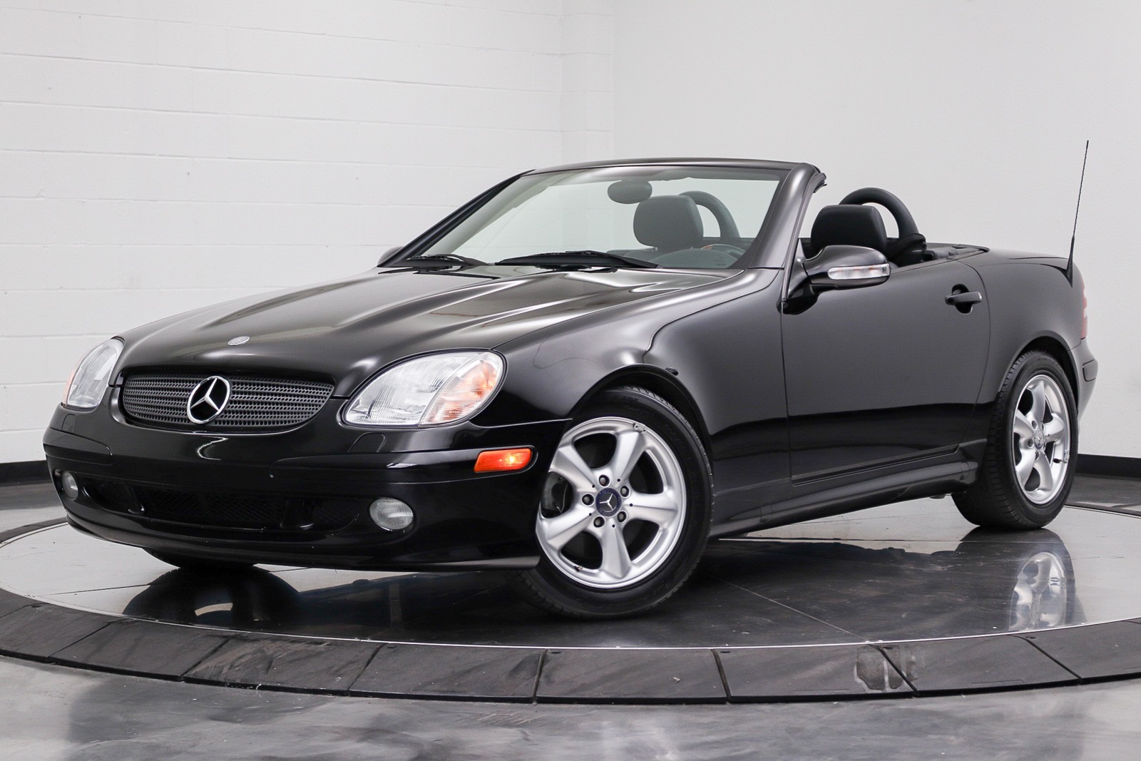 Obsidian Black Metallic 2003 Mercedes-Benz SLK 320 Convertible Rear-Wheel Drive Automatic