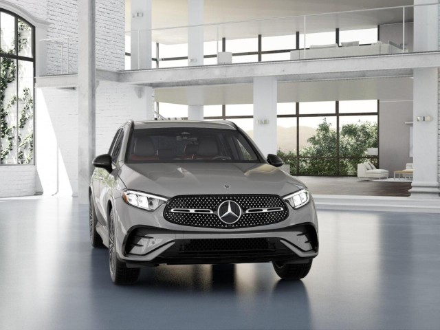 2025 Mercedes-Benz GLC GLC 350e 8