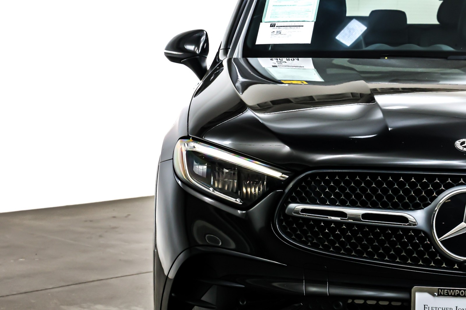 Used 2024 Obsidian Black Metallic Mercedes-Benz GLC 300 4MATIC® SUV image 14